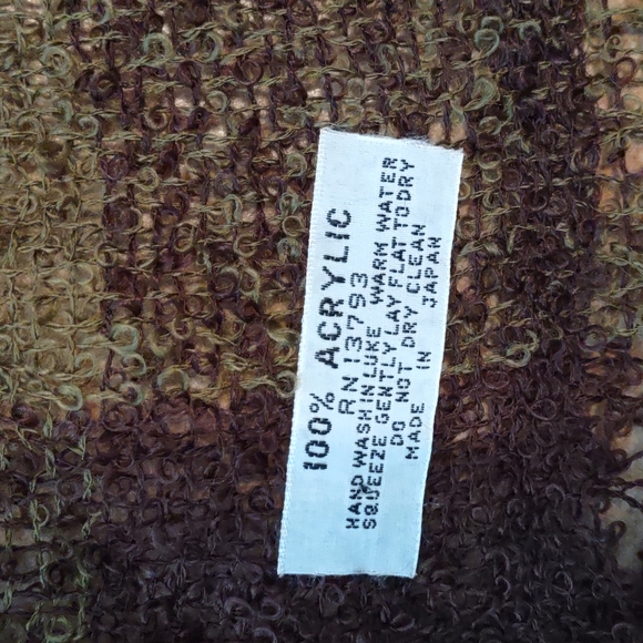 Vintage Plaid Boucle Scarf - Picture 4 of 4